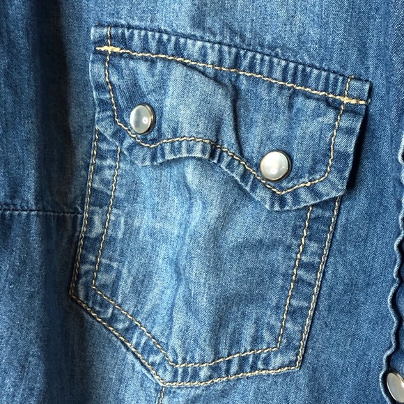 Forever21 Western Denim Button Down - Picture 7 of 9